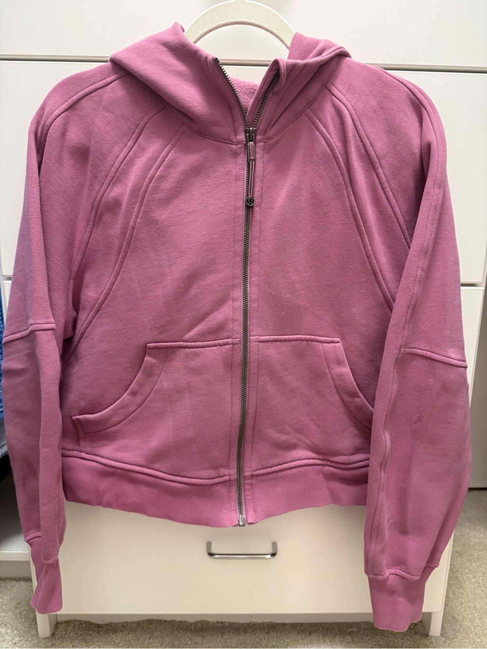 Size 6 Lululemon Women’s cropped Scuba Hooded Zip Jacket - Mauve Pink
